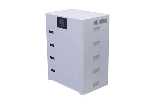 How does the stacked energy storage battery system achieve flexible capacity expansion through modular design?